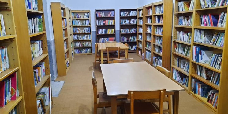 بیش از ۱۵۰۰ جلد کتاب اهدایی فرهنگستان هنر تحویل کتابخانه تخصصی تولیت شمس تبریزی و مفاخر شد.