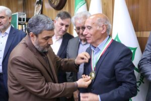 بیستمین آئین از سسلسه برنامه های فرزند خوی با  نکوداشت دکتر حسین سیفلو برگزار شد.