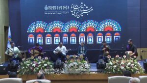 اجرای گروه موسیقی چاووش